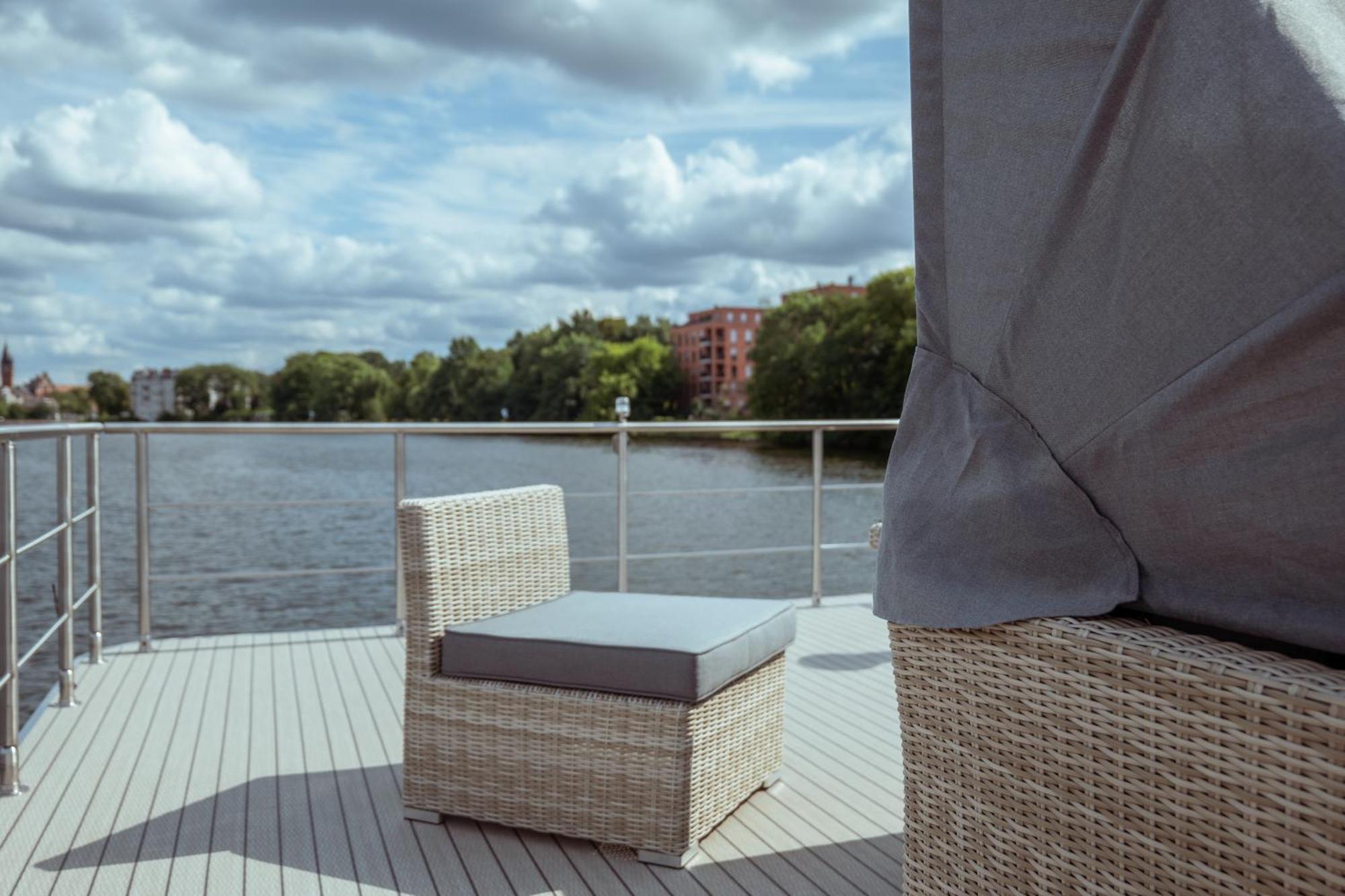 Nena Hausboot Hotel Berlin Eksteriør billede